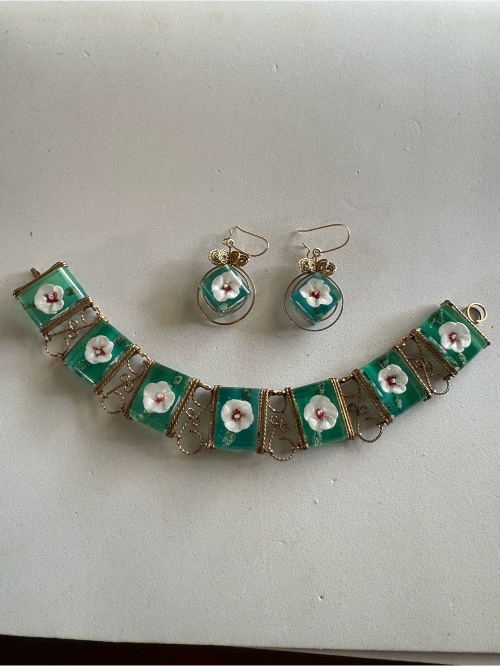 Vintage 1940’s Reversed Carved Lucite Panel Bracelet W/ Matching Earrings